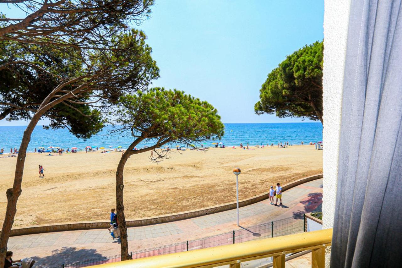 Playmar Litoral Costa Dorada - Only Families Cambrils Exterior foto