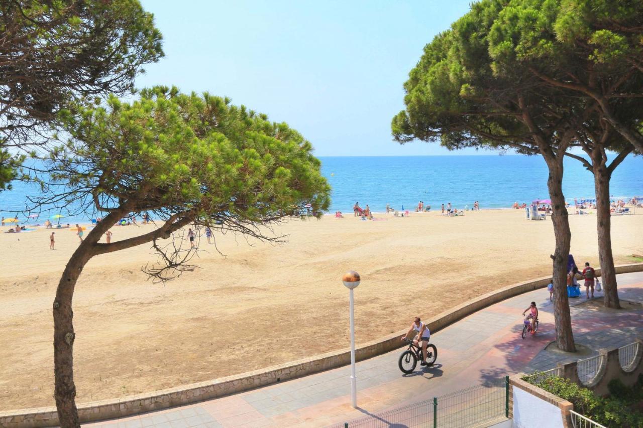 Playmar Litoral Costa Dorada - Only Families Cambrils Exterior foto