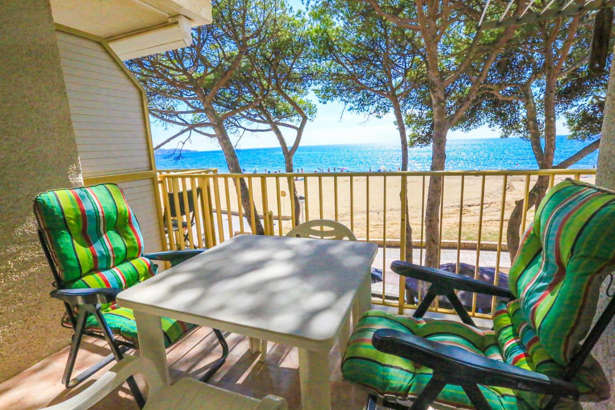 Playmar Litoral Costa Dorada - Only Families Cambrils Exterior foto