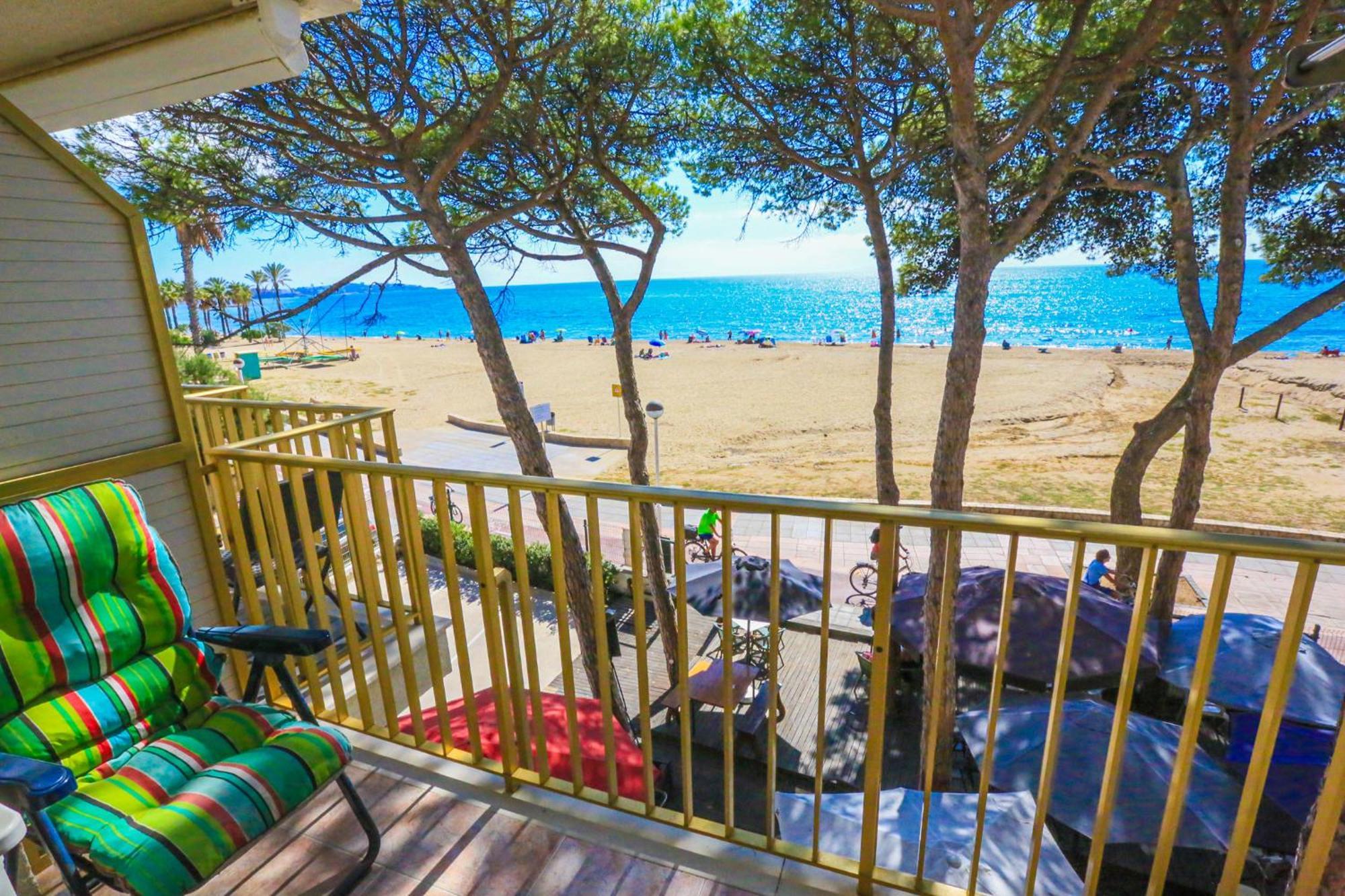 Playmar Litoral Costa Dorada - Only Families Cambrils Exterior foto