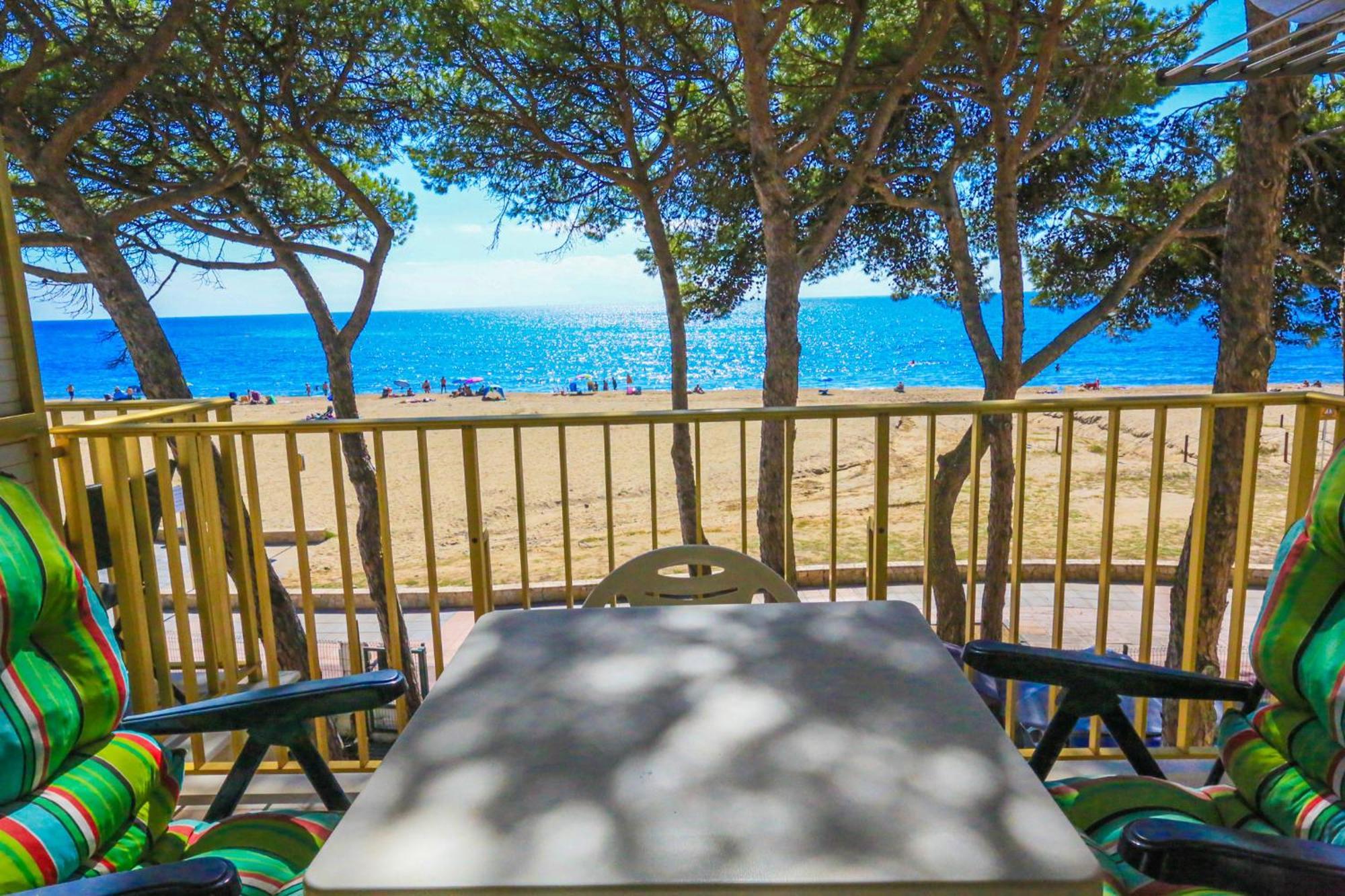 Playmar Litoral Costa Dorada - Only Families Cambrils Exterior foto